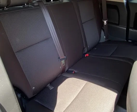 
								2014 Toyota FJ Cruiser full									