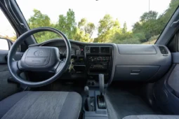 
										1999 Toyota Tacoma SR5 XtraCab V6 4×4 full									