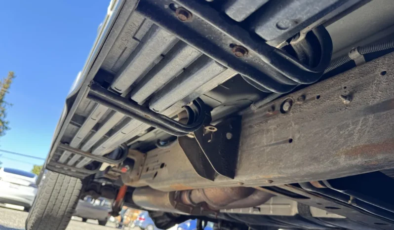 
								2004 Chevrolet Suburban 2500 LT 8.1L 4×4 full									