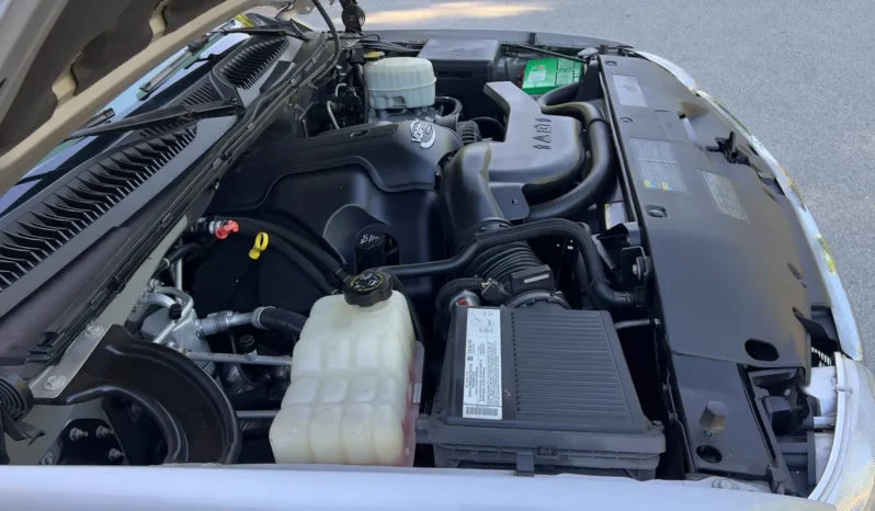 
								2005 GMC Yukon XL Denali GMT800 full									