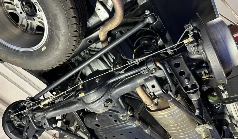 
								2001 Lexus LX470 full									