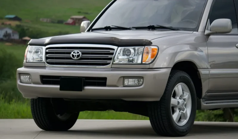 
								2003 Toyota Land Cruiser UZJ100 full									