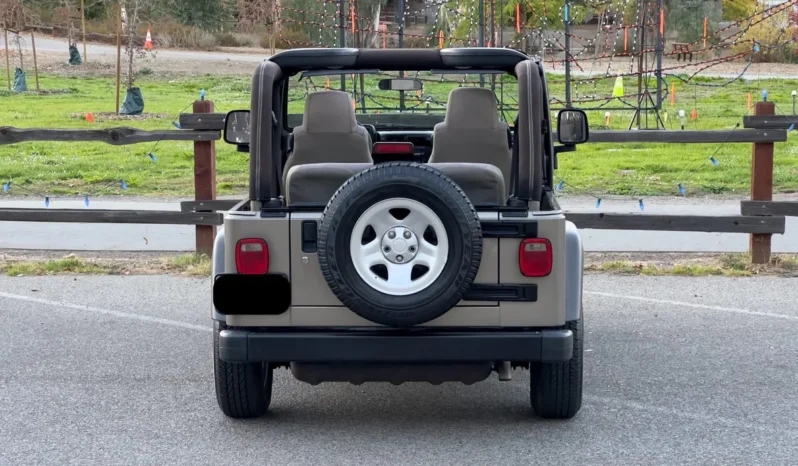 
								2005 Jeep Wrangler SE 6-Speed full									