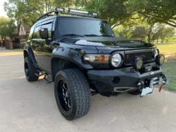 
										2014 Toyota FJ Cruiser full									