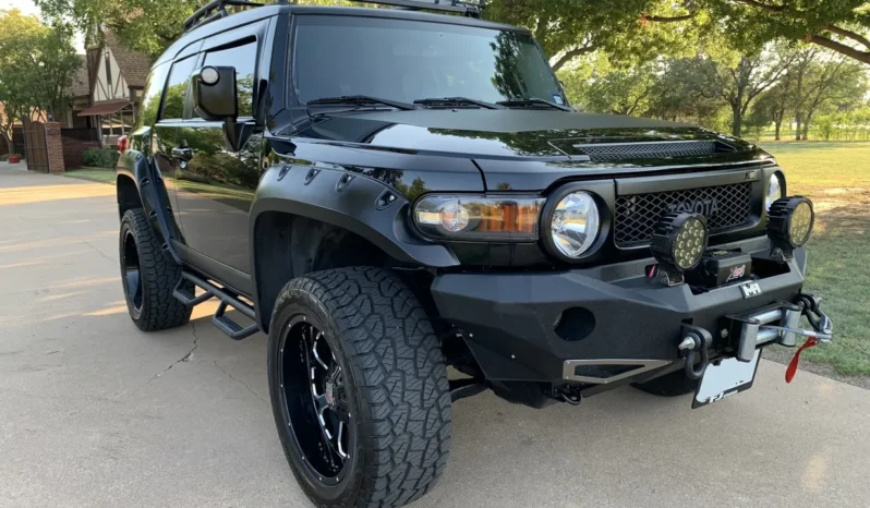 
								2014 Toyota FJ Cruiser full									