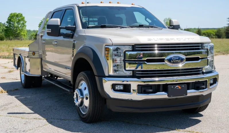 
								2018 Ford F-450 Super Duty Lariat Crew Cab Power Stroke Dually 4×4 Flatbed full									