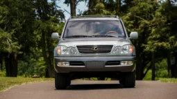 
										2001 Lexus LX470 full									