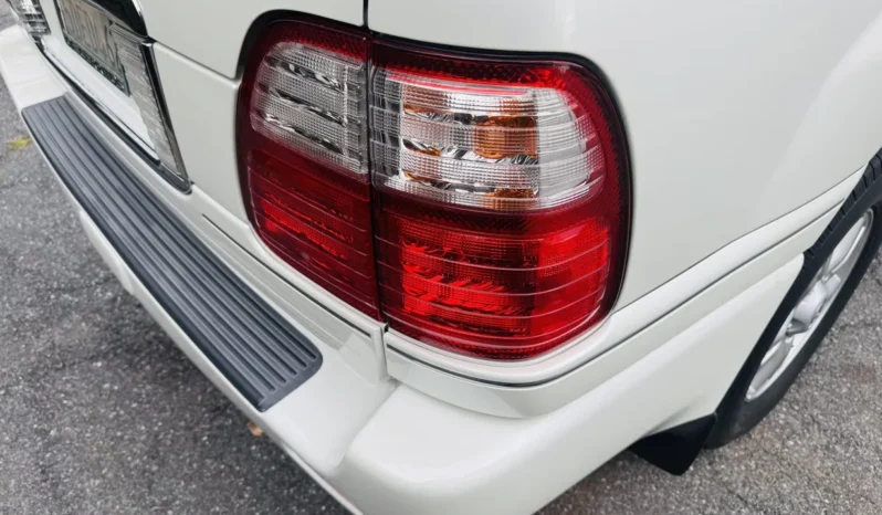 
								2003 Lexus LX470 full									