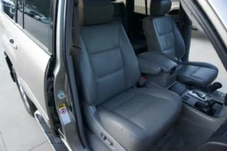 
										2003 Toyota Land Cruiser UZJ100 full									