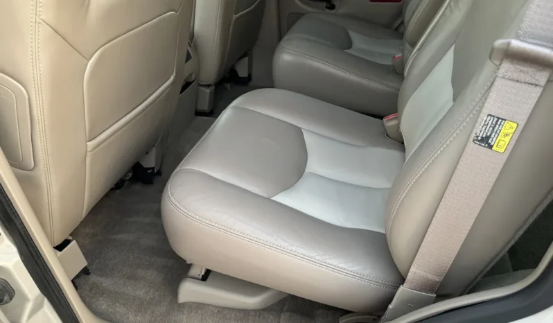 
								2004 GMC Yukon Denali 1500 Luxury full									