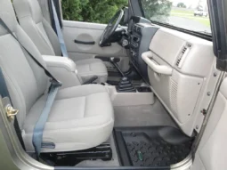 
										2004 Jeep Wrangler Sahara full									