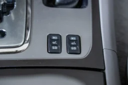 
										2007 Toyota Land Cruiser UZJ100 full									