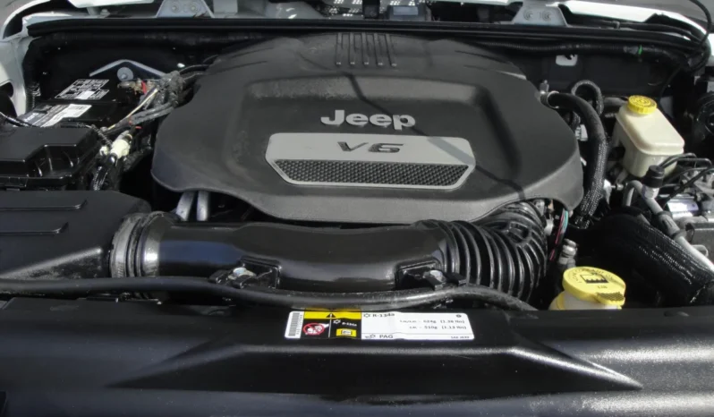 
								2014 Jeep Wrangler Sport S full									