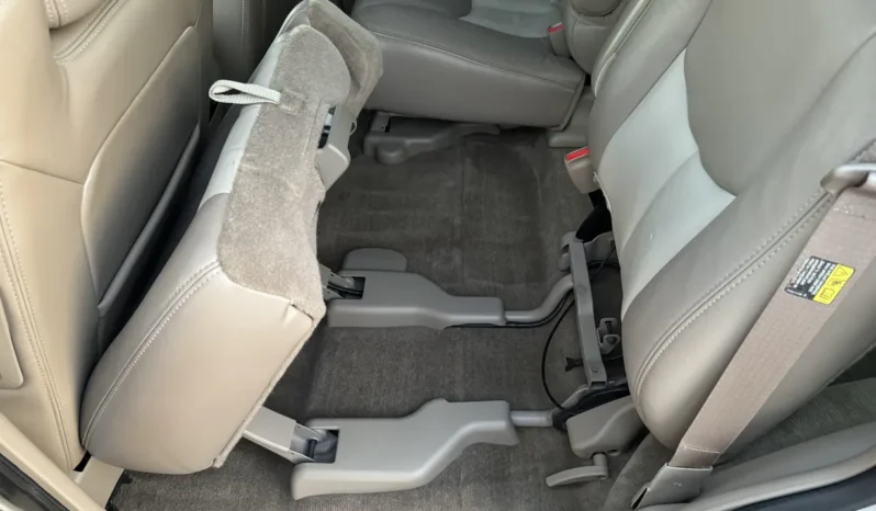 
								2004 GMC Yukon Denali 1500 Luxury full									