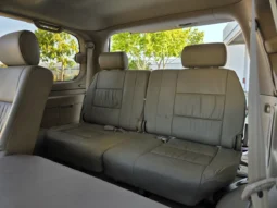 
										2001 Toyota Land Cruiser UZJ100 full									