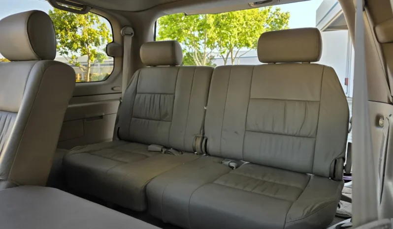 
								2001 Toyota Land Cruiser UZJ100 full									