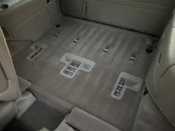 
										2004 GMC Yukon Denali 1500 Luxury full									