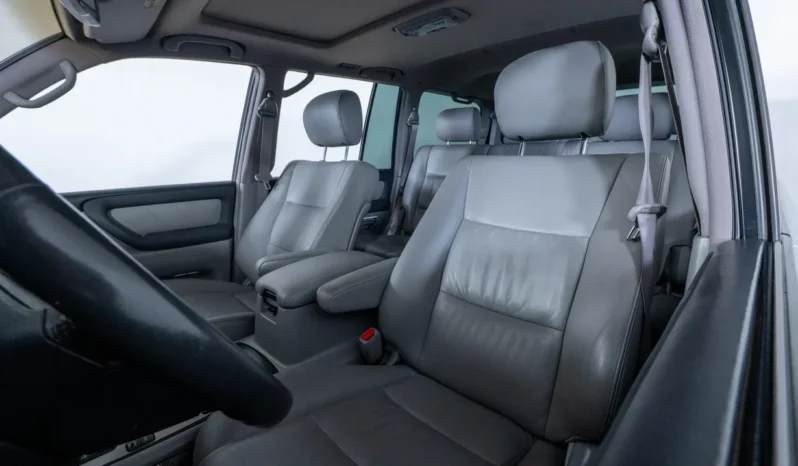 
								2007 Toyota Land Cruiser UZJ100 full									