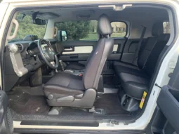 
										2012 Toyota FJ Cruiser full									