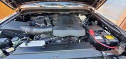
										2014 Toyota FJ Cruiser full									