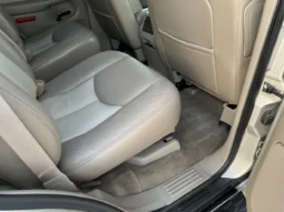 
										2004 GMC Yukon Denali 1500 Luxury full									