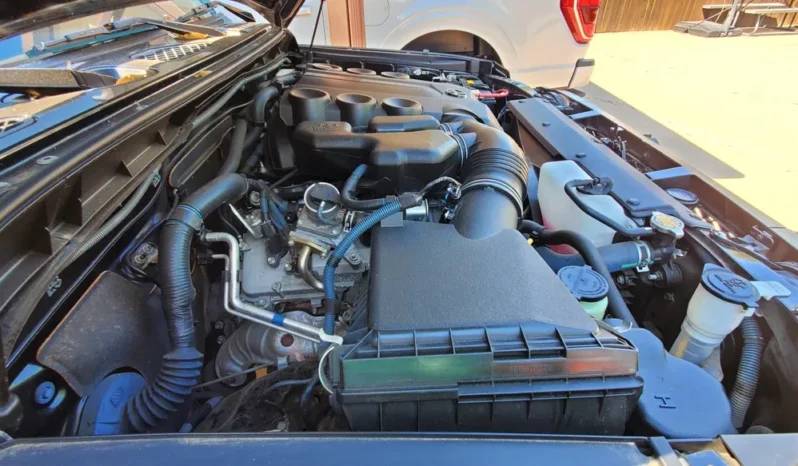 
								2014 Toyota FJ Cruiser full									