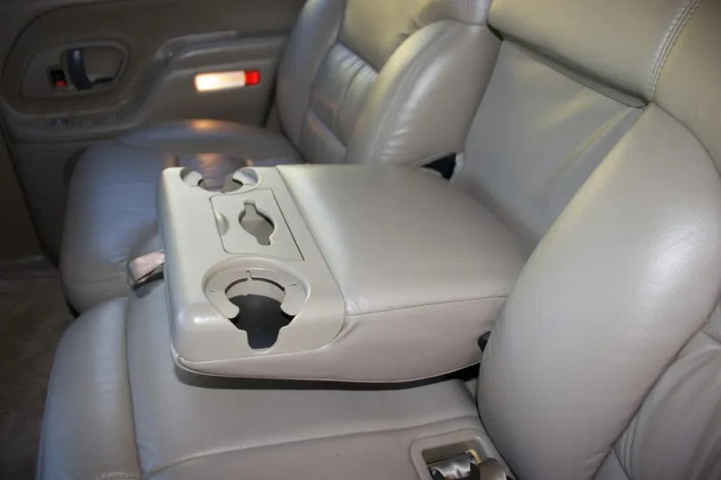 
								1999 Chevrolet Tahoe LT full									
