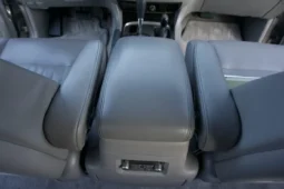 
										2003 Toyota Land Cruiser UZJ100 full									