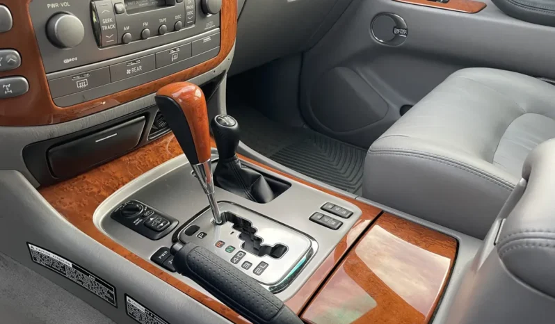 
								2004 Lexus LX470 full									