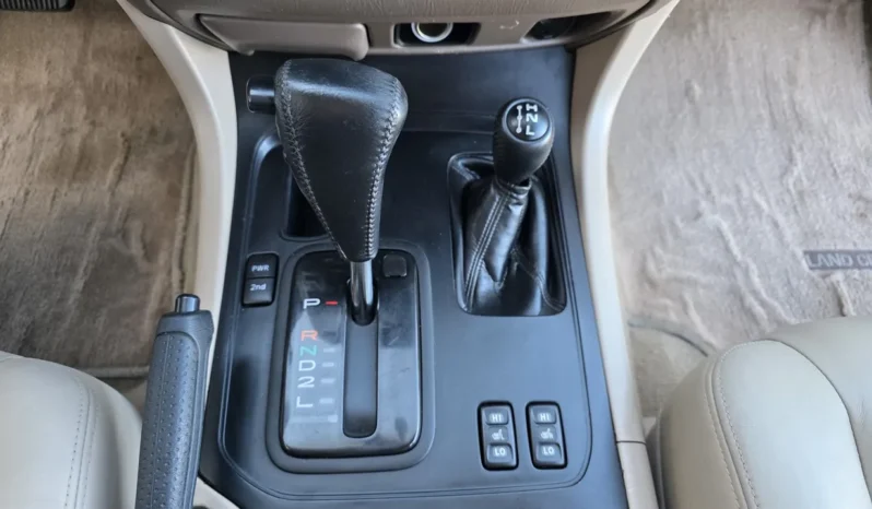 
								2001 Toyota Land Cruiser UZJ100 full									