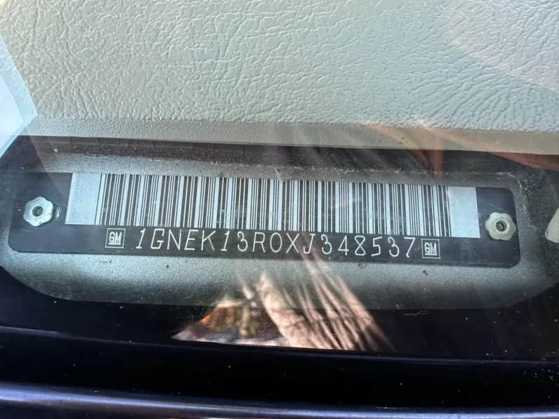 
								1999 Chevrolet Tahoe LT full									