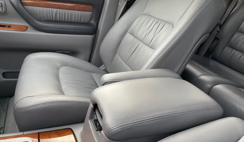 
								2004 Lexus LX470 full									