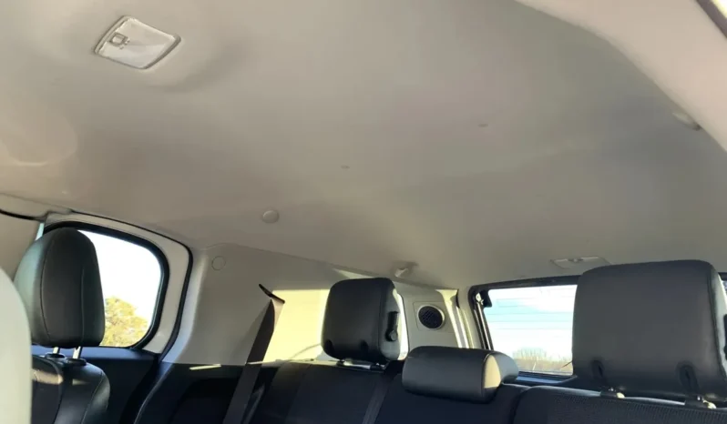
								2012 Toyota FJ Cruiser full									