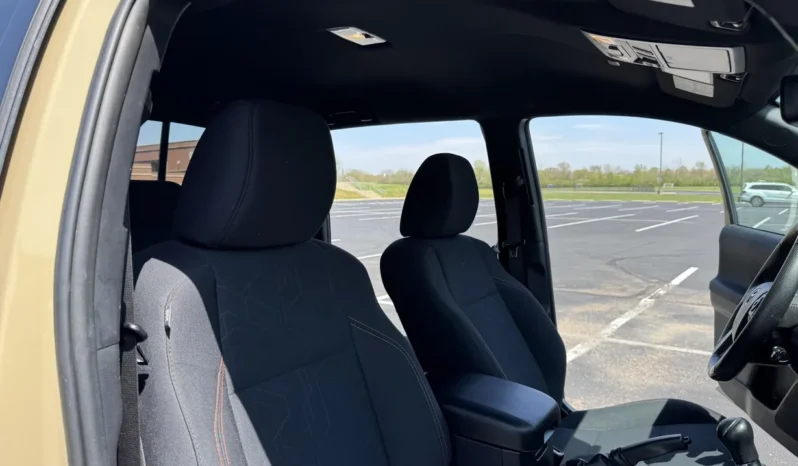 
								2020 Toyota Tacoma TRD Off-Road Double Cab 4×4 V6 6-Speed full									