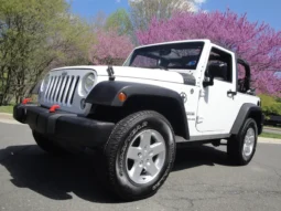 
										2014 Jeep Wrangler Sport S full									