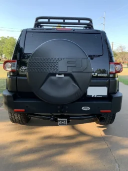 
										2014 Toyota FJ Cruiser full									