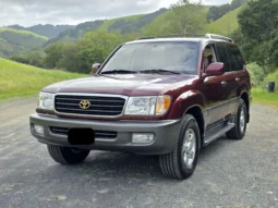 
										2001 Toyota Land Cruiser UZJ100 full									