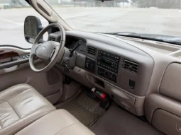 
										2004 Ford F-350 Super Duty Lariat Crew Cab Power Stroke 4×4 Dually full									