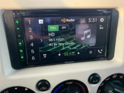 
										2012 Toyota FJ Cruiser full									