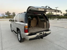 
										2004 GMC Yukon Denali 1500 Luxury full									