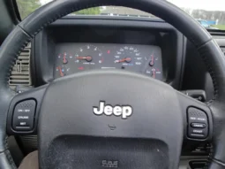 
										2004 Jeep Wrangler Sahara full									