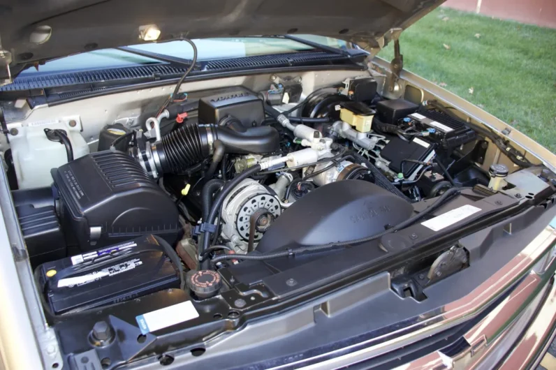 
								1999 Chevrolet Tahoe LT full									