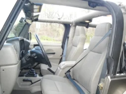 
										2004 Jeep Wrangler Sahara full									