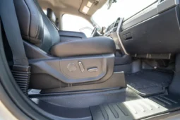 
										2018 Ford F-450 Super Duty Lariat Crew Cab Power Stroke Dually 4×4 Flatbed full									