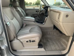 
										2004 GMC Yukon Denali 1500 Luxury full									