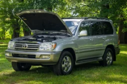
										2007 Toyota Land Cruiser UZJ100 full									