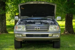 
										2007 Toyota Land Cruiser UZJ100 full									