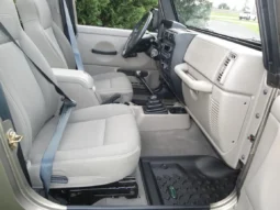 
										2004 Jeep Wrangler Sahara full									