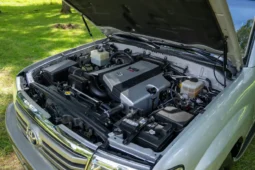 
										2007 Toyota Land Cruiser UZJ100 full									