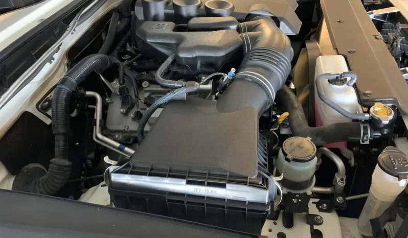 
								2012 Toyota FJ Cruiser full									